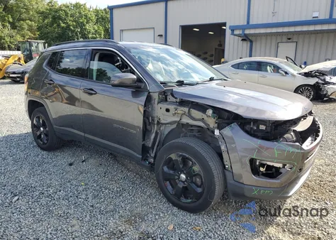 2021 Jeep Compass Latitude z USA, uszkodzony, nr VIN 3C4NJDBB9MT530002